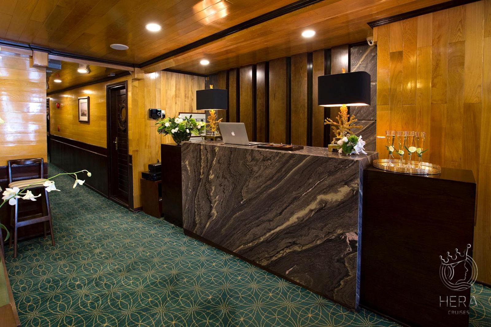 Hera Grand Luxury Cruise ハロン エクステリア 写真