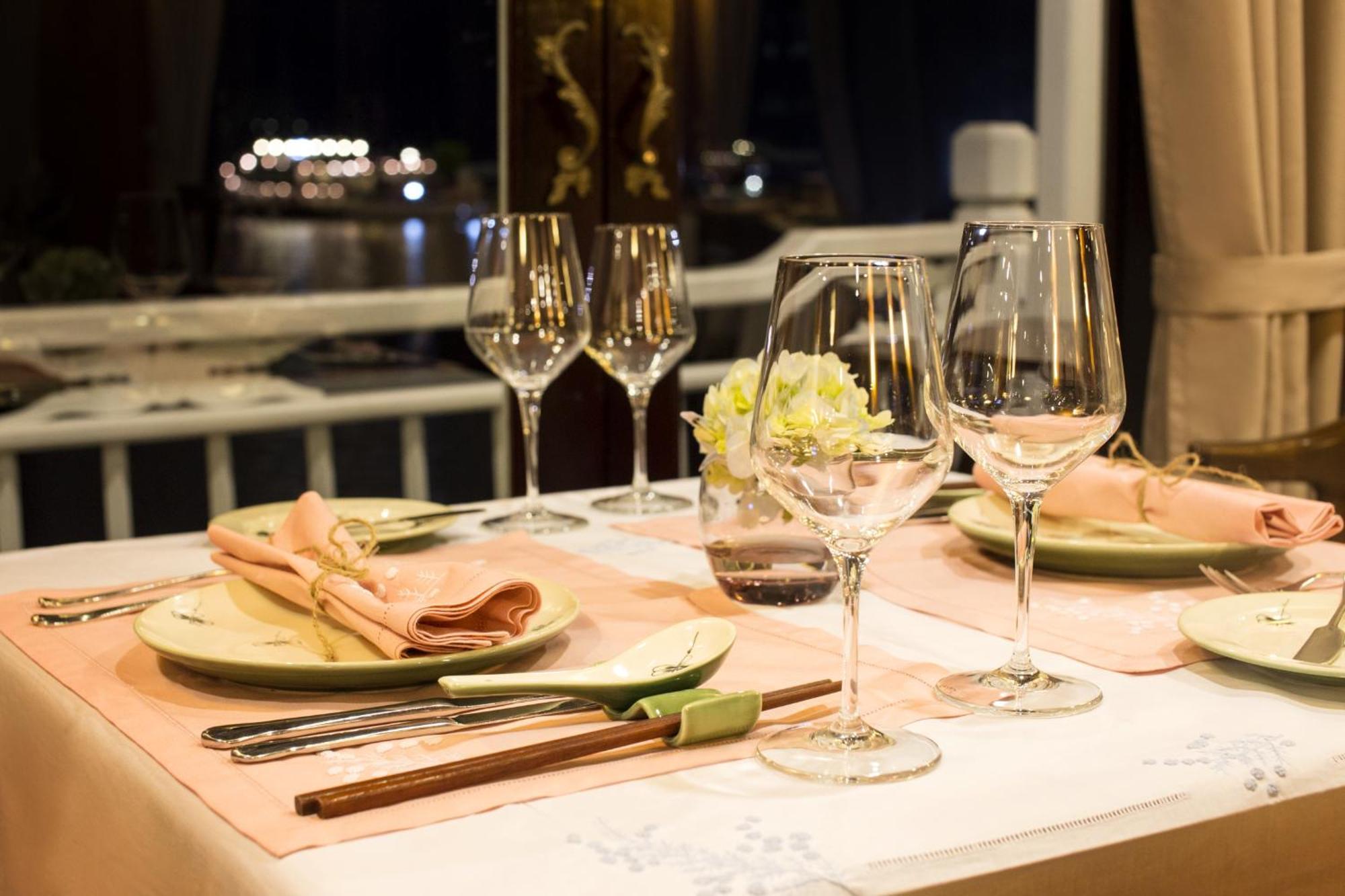 Hera Grand Luxury Cruise ハロン エクステリア 写真