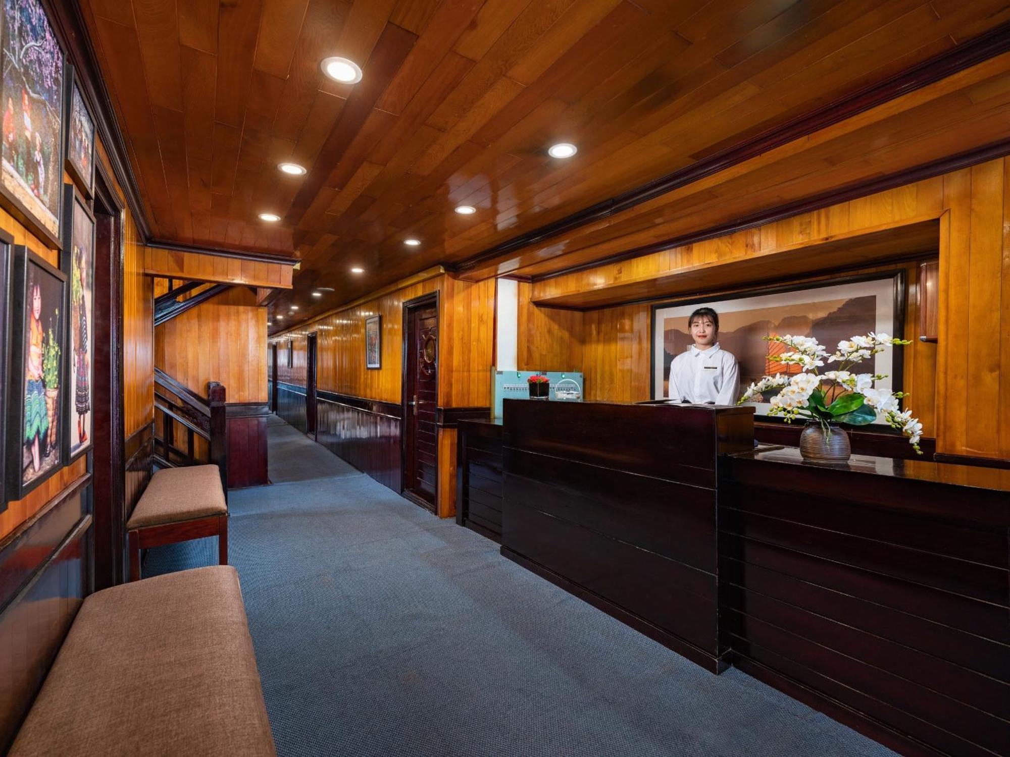 Hera Grand Luxury Cruise ハロン エクステリア 写真