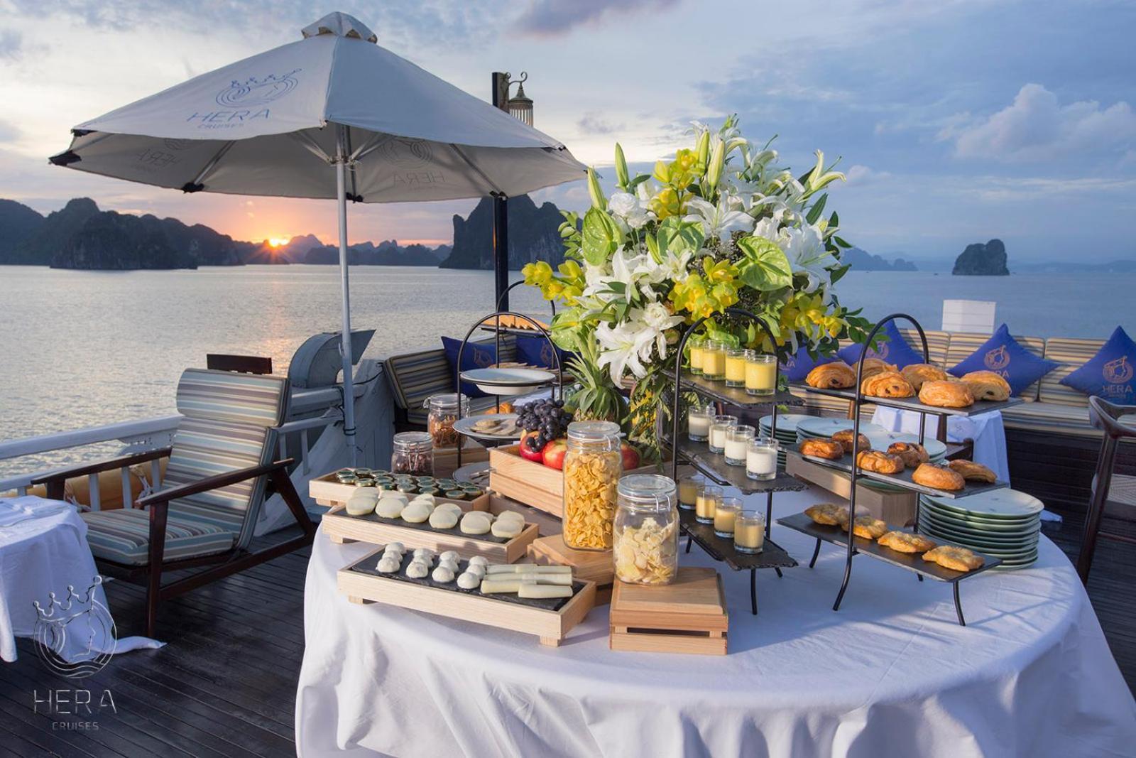 Hera Grand Luxury Cruise ハロン エクステリア 写真